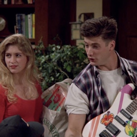 Sasha Mitchell si v seriálu Krok za krokem zahrál Codyho, synovce Franka Lamberta v podání Patricka Duffyho.