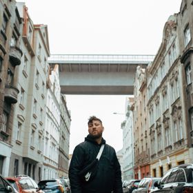 Orion, neboli Michal Opletal, byl průkopníkem českého rapu. V roce 1993 založil skupinu Peneři strýčka Homeboye, vystupující dodnes pod zkratkou PSH.