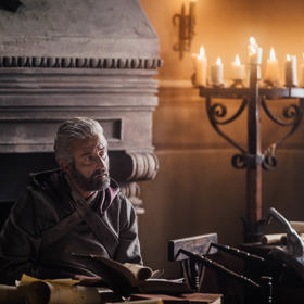 Zach tvrdí, že v dětství miloval pořady, které byly označené hvězdičkou.