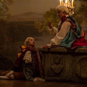 Ve snímku Il Boemo bylo použito celkem 4 000 svíček. Většina padla na nasvícení scén a navození dobové atmosféry. 