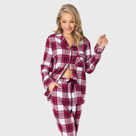 Kostkované pyžamo z flanelu je vzpomínkou na dětství a maximální klasika, která zahřeje na těle i u srdce. Astratex, 1649 Kč