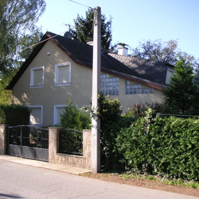 Dům, v němž Wolfgang Priklopil ukrýval Nataschu Kampusch.