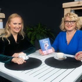 Miluška Bittnerová uvítala ve své talk show Na kafeečko stand-up komičku Lucii Macháčkovou.