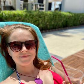 Ještě předtím, než nastoupila na léčbu cytostatiky, odcestovala Hanka na dovolenou, kterou si podle svých slov náramně užila. Na rozdíl od manžela. Ten už se tou dobou bál, co všechno jeho ženu a potažmo celou rodinu v nejbližších měsících čeká.