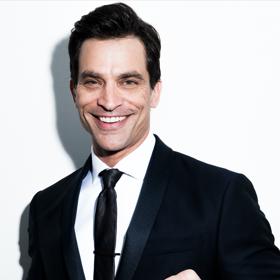 Johnathon Schaech je americký režisér a herec, k vidění byl třeba v seriálu Ray Donovan.