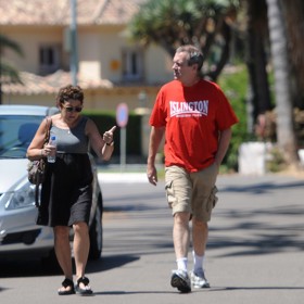 Hugh Laurie má s Jo Green tři děti - Charlie, Bill a Rebecca.