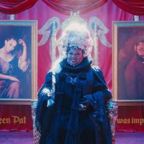 Líčení má s novou deskou na starosti světově uznávaná vizážistka Pat McGrath, která si zahrála i v nejnovějším videoklipu Taylor. 