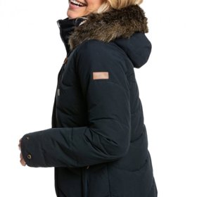 Vyteplená parka Roxy s kožíškem vám udělá skvělou službu v přírodě i ve městě. Megastreet.cz, 2942 Kč