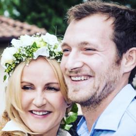 Třetí ANO řekla Vendula v roce 2015. Jejím mužem se stal o šestnáct let mladší Josef Pizinger. Vzali se v soukromí v Říčanech, kde spolu žijí.