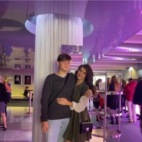 Aktuálně žije Daniel normálním životem, který monitoruje inzulinová pumpa.