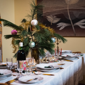 Ozdobené větvičky nesmí chybět ani na sváteční tabuli.
