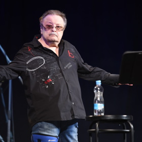 Fanoušci mohou Petra Spáleného vidět už 9. prosince v Hradci Králové.