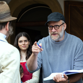 Pohádku Krakonošovo tajemství režíroval Peter Bebjak, který má za sebou slavné Případy 1. oddělení.