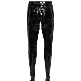 Pantaboots mohou být vyrobené i z lakované kůže, ale je to už opravdu velká investice. Saint Laurent, 4 950 dolarů