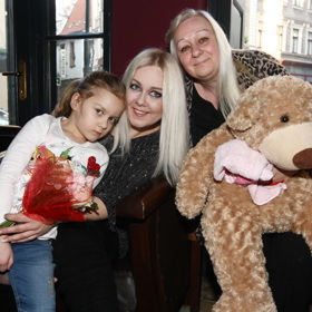 Klára Kolomazníková s dcerou Valerií a mámou.