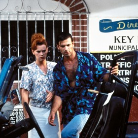 Carolyn Dunn a Rob Stewart jako Sylvie Girard a Nick Slaughter ve slavném devadesátkovém seriálu Vražedné pobřeží.