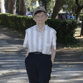 Plinio Fernando na pohřbu svého filmového otce Paola Villaggia, který zemřel 3. července 2017.