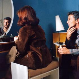 Scénář k filmu Báječná léta pod psa se pokoušel napsat herec Josef Abrhám a tři verze připravil také scénárista a režisér Petr Zelenka. Tu finální nakonec sepsal Jan Novák.