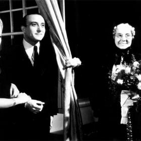 Film Eva tropí hlouposti vznikl na motivy románu Patsy tropí hlouposti spisovatelky Fan Vavřincové.