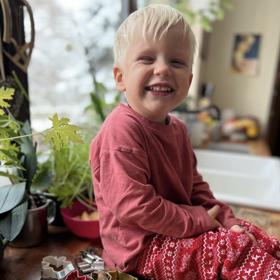 Vendula Pizingerová píše ve své rubrice Máma na přechodu, jak probíhají přípravy na Štědrý den. Vše se samozřejmě točí kolem nejmladšího člena rodiny Pepíčka.