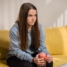 Žofka má za sebou několik náročných týdnů. Její rodiče se rozvádějí a nezvládají to ani oni sami. Rozhodne se od nich utéct.