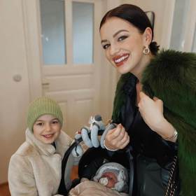 Jitka Boho má z předchozího manželství dceru Rosalii.