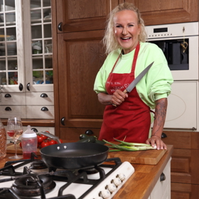 Vendula Pizingerová píše tentokrát ve své rubrice Máma na přechodu o lásce k vaření.