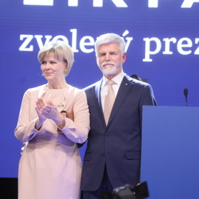 Novým prezidentem České republiky je Petr Pavel.