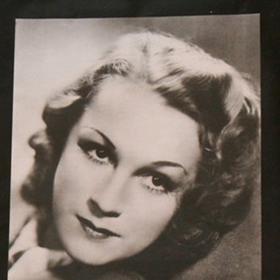 Tatínek Jan vychovával Adinu už odmala k velkým věcem. Měla před sebou uměleckou kariéru, kterou jemu osud nedopřál...