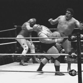 Obr André byla jako stvořený pro wrestling. Málokdo měl takovou sílu jako on.