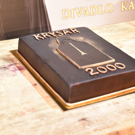 Mimo 2000. reprízu se slavila také repríza číslo 200, která se odehrála v místním divadle v novém nastudování.