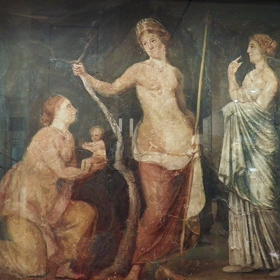 Depilovalo se stříháním, holením a pemzou. Existovaly také speciální masti z vnitřností mořských ryb, žab a pijavic.