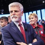 Prezident Petr Pavel nechává přípravu bramborového salátu na své manželce a dceři. 