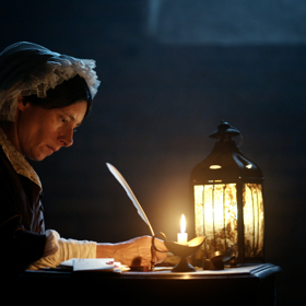 Má-li být péče o nemocné účinná, musí dle Florence Nightingale splňovat těchto pět bodů: zdravé prostředí, čistý vzduch, funkční odpady, čistotu a světlo.