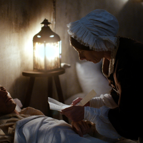 Florence napsala více než 200 publikací a článků na téma zdravotnictví a ošetřovatelství.