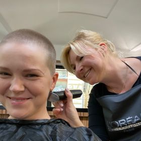 Hančin první vlasový porost připomínal chmýří malého koťátka.