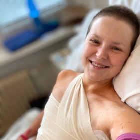 Oboustranná mastektomie, již podstoupila v listopadu loňského roku, Hanku definitivně zbavila nádoru, který ji po skončení chemoterapie znovu začal rapidně růst.