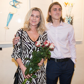 Syn Leony Machálkové a výtvarníka Bořka Šípka Artur se tátovi začíná čím dál více podobat.