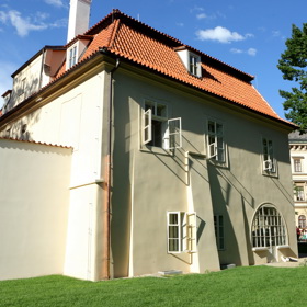 Takto dnes vypadá slavná Werichova vila. Herec a komik Jan Werich v ní žil v letech 1945-80. 