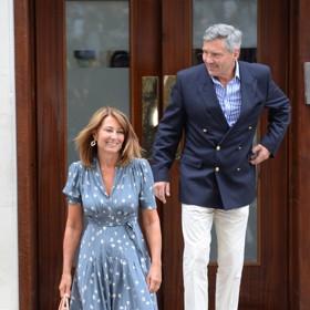 Na Dukanovu dietu spoléhala i matka Kate Middleton Carole, která prý díky ní dokázala zhubnout 1,8 kilo za 4 dny.