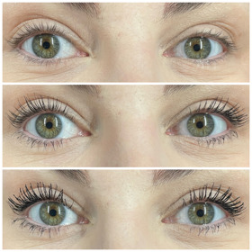 Srovnání jedné a více vrstev řasenky AirVolume 30H Mega Black od L'Oréal Paris.  