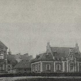 Na začátku 70. let ustoupila výstavbě Nuselského mostu i Česká dětská nemocnice.