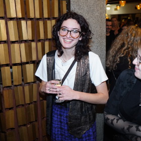 Nela Brousková se začíná Adéle čím dál více podobat.