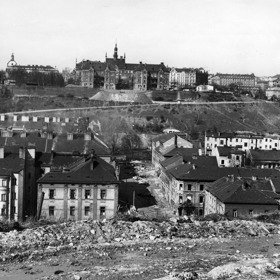 Základní kámen Nuselského mostu byl položen v roce 1965. První plány na výstavbu ovšem pochází z roku 1903.
