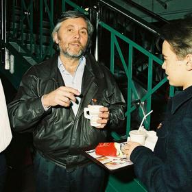 "Hambáč" si během slavnostního otevření určitě dal i Josef Abrhám...