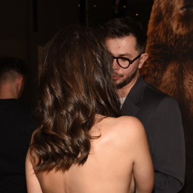 V šatech Anamé předvedla Tereza Ramba holá záda, což si žádá absenci podprsenky.