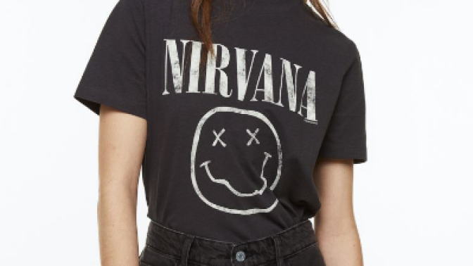 Galerie: Řekni to tričkem: Potisky ikonických kapel, jako Nirvana ...