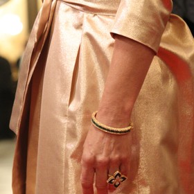 Prsten z kolekce Venetian Princess s osmnáctikarátovým zlatem s malachitem a diamanty.