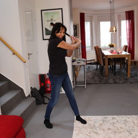 Zpěvačka Heidi Janků nám předvedla, že svůj dům umí ochránit baseballovou pálkou.