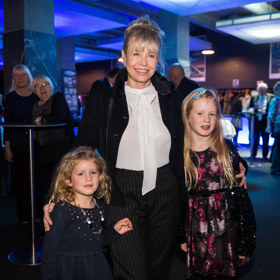 Mimo Adama má Jana ještě dvě vnučky od syna Huberta.